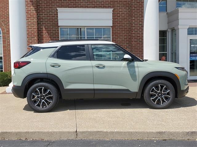 new 2025 Chevrolet TrailBlazer car, priced at $32,205