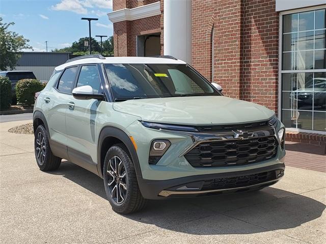 new 2025 Chevrolet TrailBlazer car, priced at $32,205