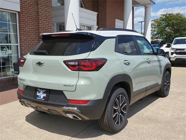 new 2025 Chevrolet TrailBlazer car, priced at $32,205