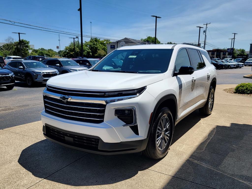 new 2025 Chevrolet Traverse car, priced at $45,605