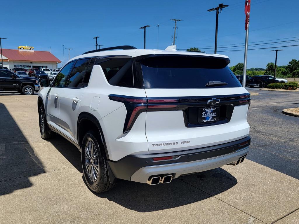 new 2025 Chevrolet Traverse car, priced at $45,605