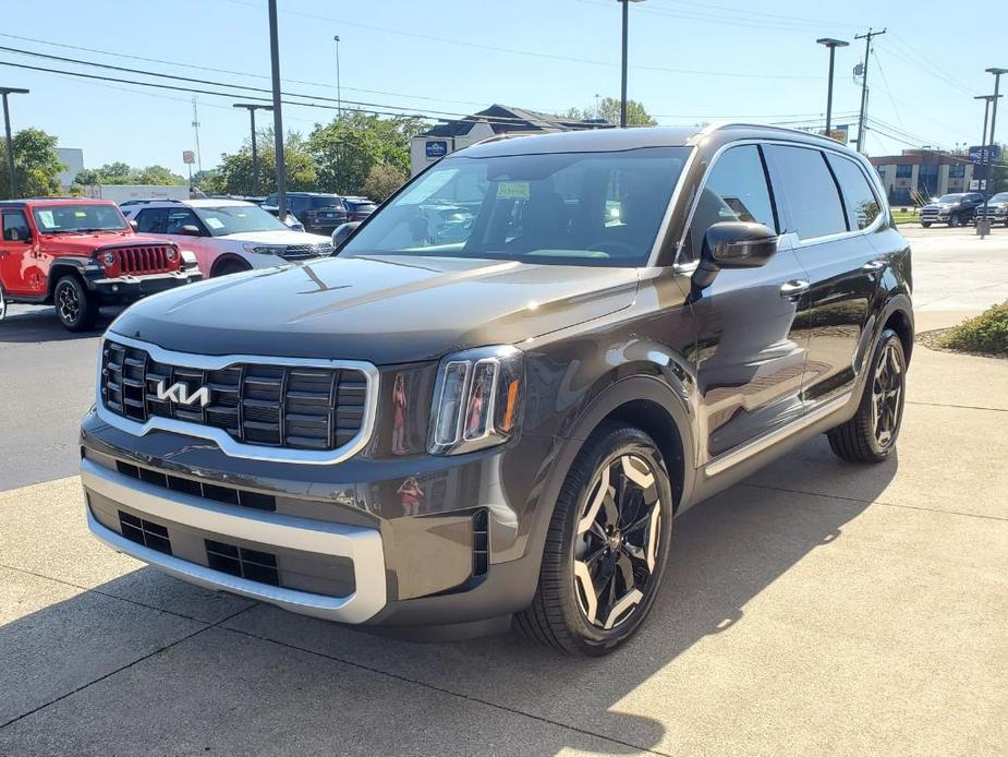 used 2024 Kia Telluride car, priced at $39,905