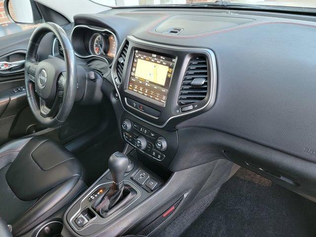 used 2019 Jeep Cherokee car, priced at $14,114