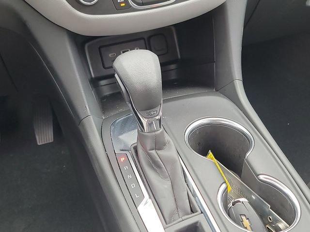 used 2022 Chevrolet Equinox car, priced at $18,870