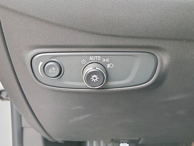 used 2022 Chevrolet Equinox car, priced at $18,870