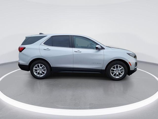 used 2022 Chevrolet Equinox car, priced at $18,870