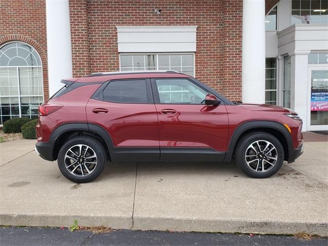 new 2025 Chevrolet TrailBlazer car, priced at $27,884