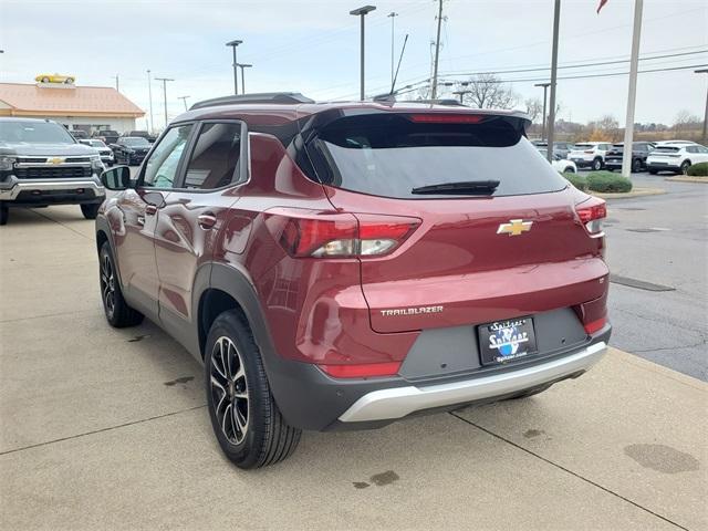 new 2025 Chevrolet TrailBlazer car, priced at $27,884