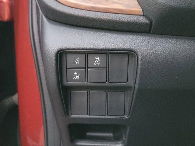 used 2017 Honda CR-V car, priced at $17,091