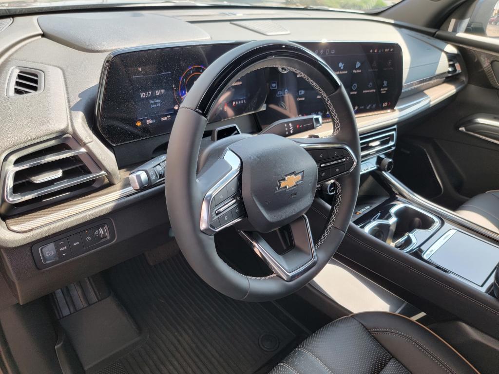 new 2025 Chevrolet Traverse car, priced at $59,820