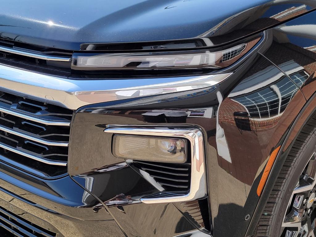 new 2025 Chevrolet Traverse car, priced at $59,820