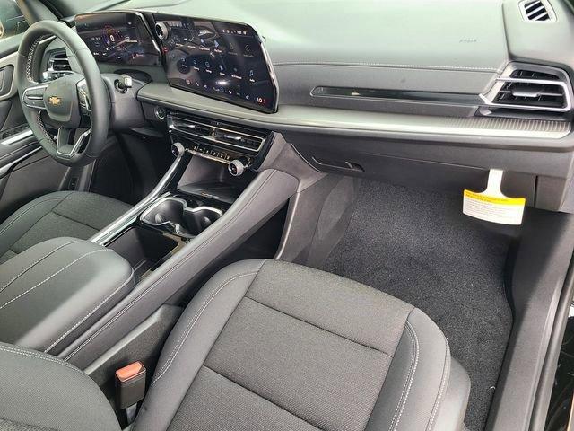 new 2026 Chevrolet Traverse car, priced at $46,805