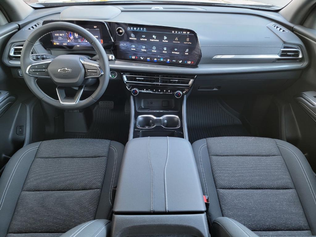 new 2026 Chevrolet Traverse car, priced at $49,025