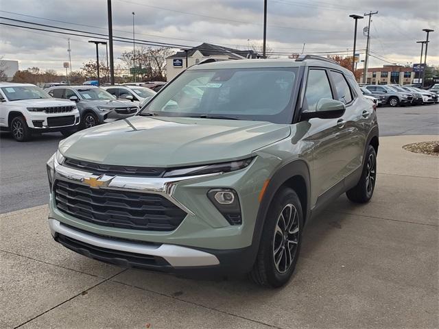 new 2025 Chevrolet TrailBlazer car, priced at $26,254