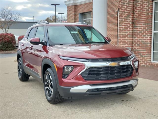 new 2025 Chevrolet TrailBlazer car, priced at $26,254