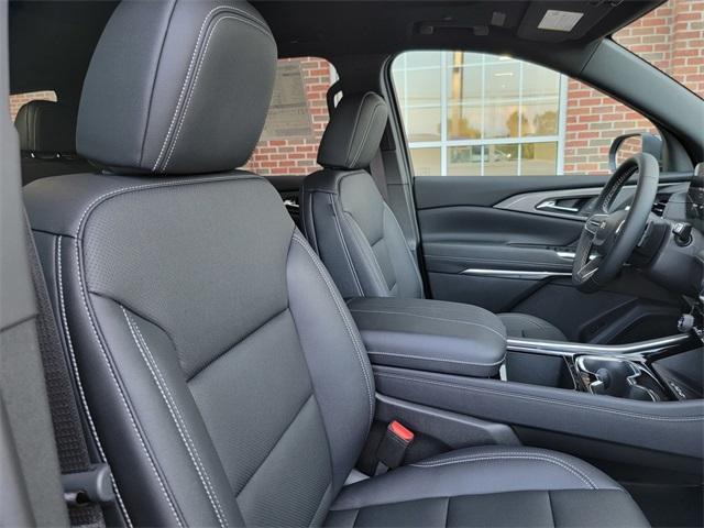 new 2026 Chevrolet Traverse car, priced at $50,140