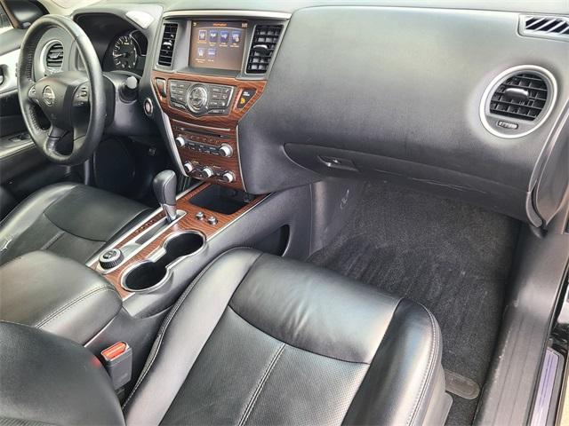 used 2020 Nissan Pathfinder car, priced at $18,008