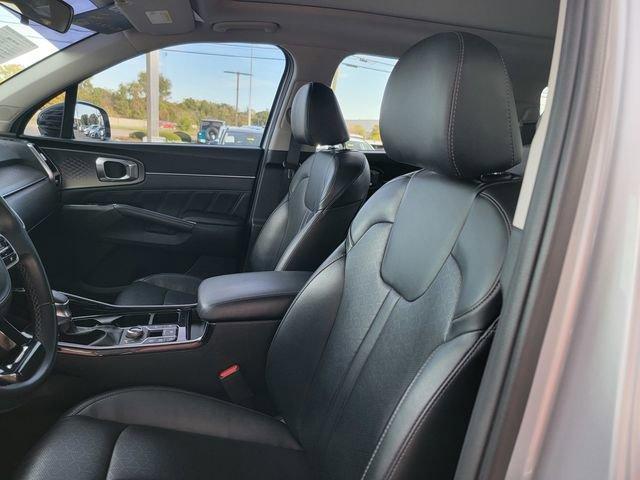 used 2021 Kia Sorento car, priced at $22,582