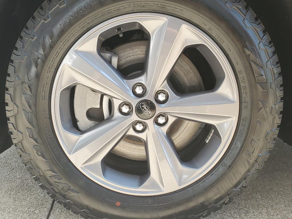 used 2024 Ford Edge car, priced at $28,373