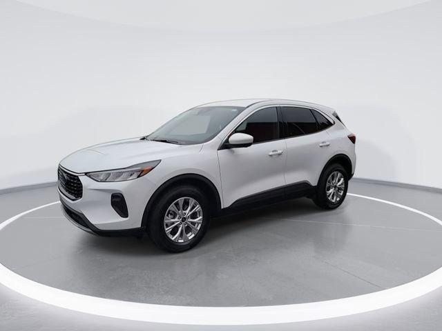 used 2023 Ford Escape car, priced at $22,301