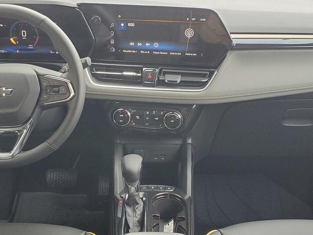 new 2025 Chevrolet TrailBlazer car, priced at $32,330