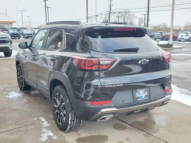 new 2025 Chevrolet TrailBlazer car, priced at $32,330