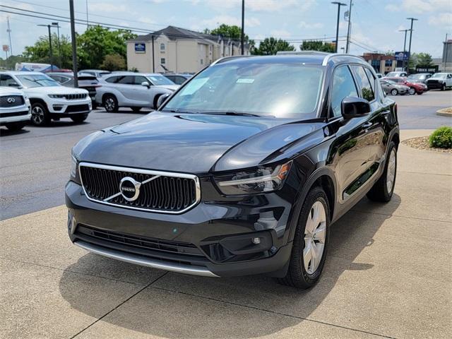 used 2021 Volvo XC40 car, priced at $18,294