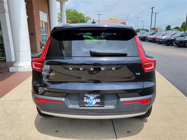 used 2021 Volvo XC40 car, priced at $18,294