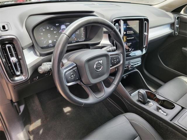 used 2021 Volvo XC40 car, priced at $18,294