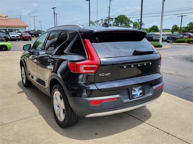 used 2021 Volvo XC40 car, priced at $18,294