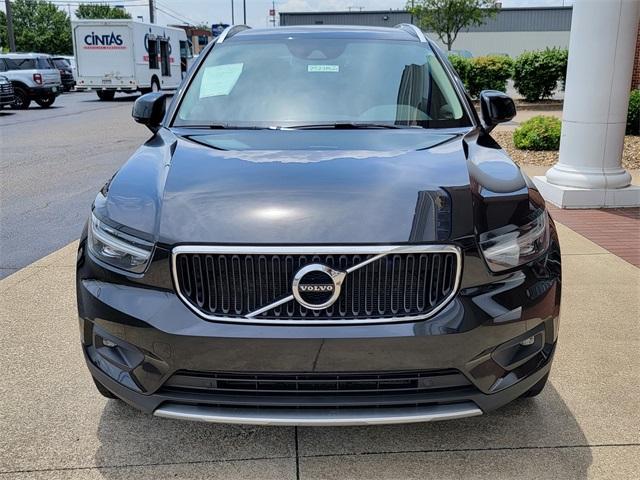 used 2021 Volvo XC40 car, priced at $18,294
