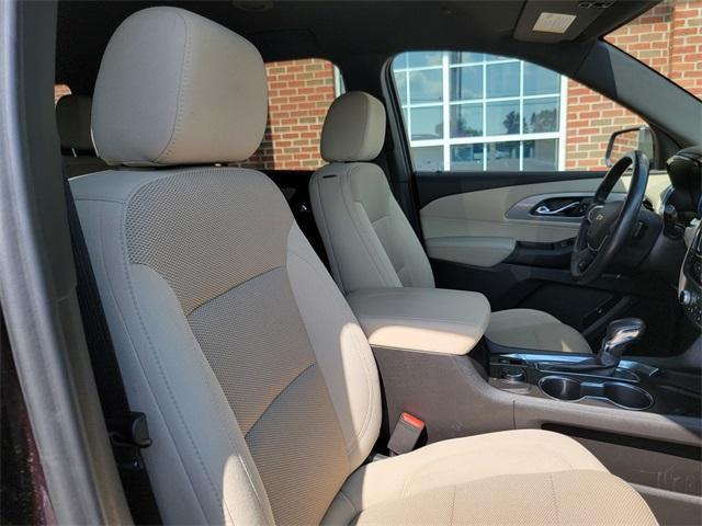 used 2022 Chevrolet Traverse car, priced at $23,247