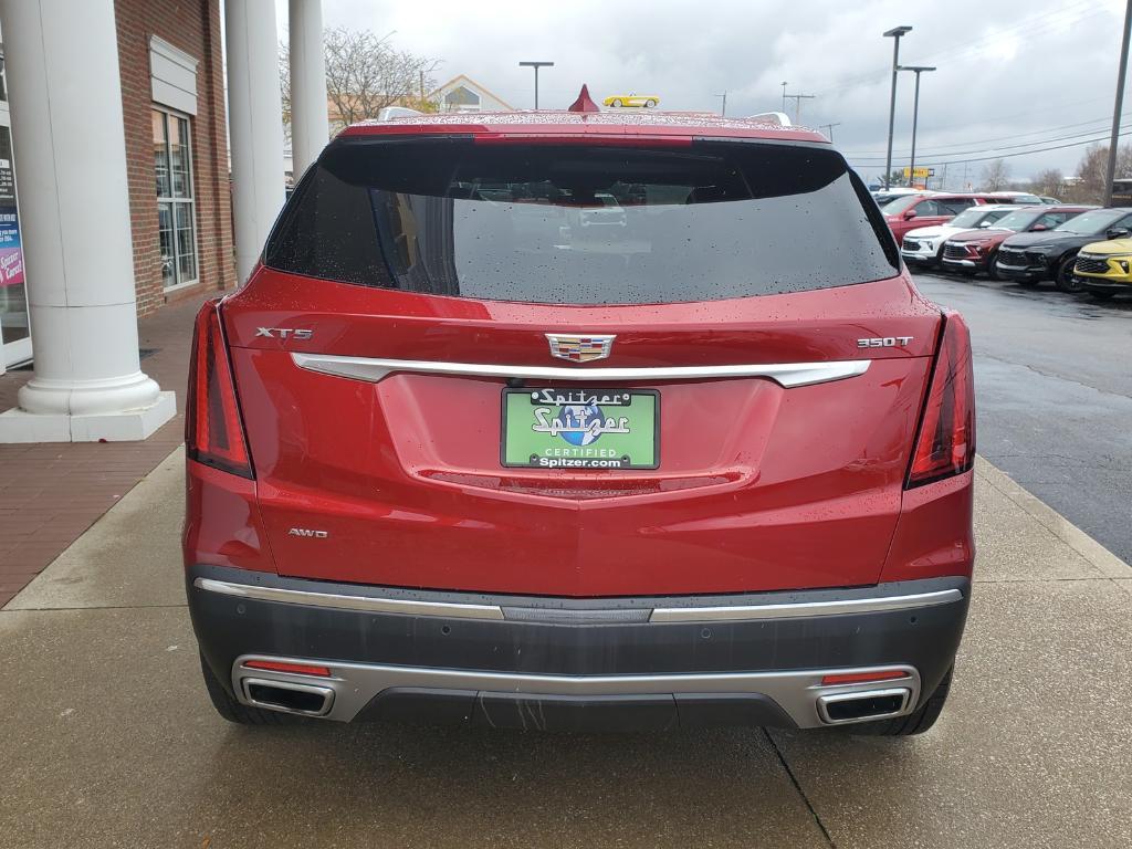 used 2024 Cadillac XT5 car, priced at $40,322