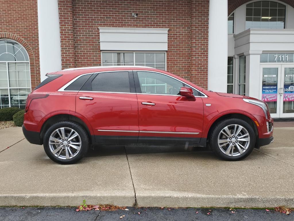 used 2024 Cadillac XT5 car, priced at $40,322