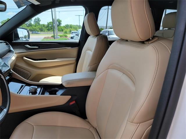 used 2024 Jeep Grand Cherokee 4xe car, priced at $33,144