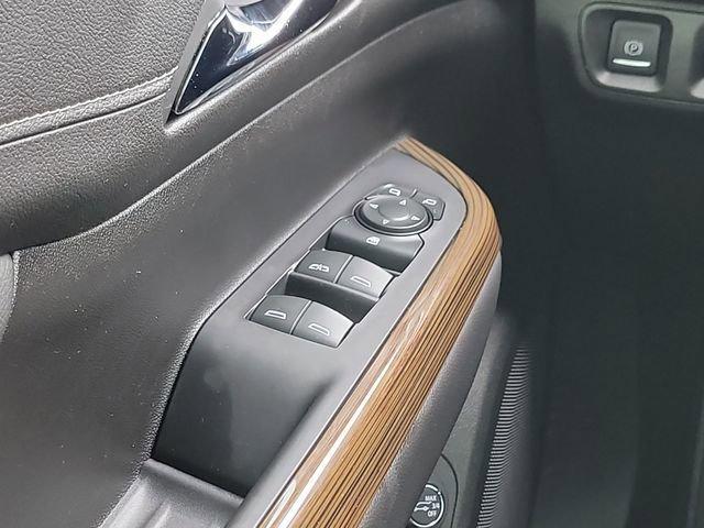 used 2023 GMC Acadia car, priced at $29,758