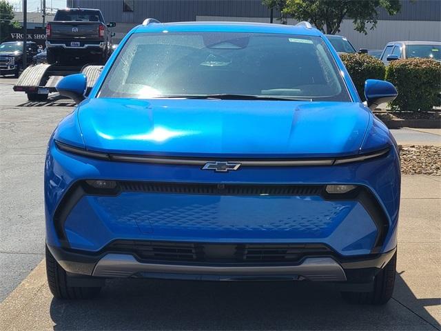 new 2025 Chevrolet Equinox EV car, priced at $45,690