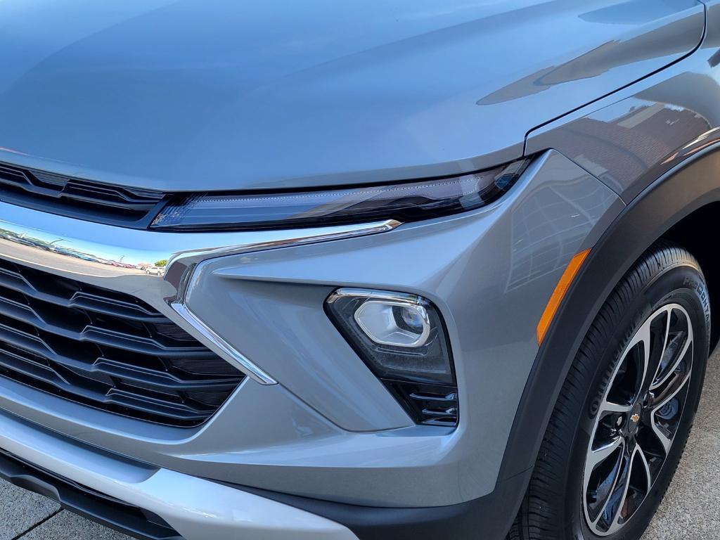 new 2026 Chevrolet TrailBlazer car, priced at $28,935