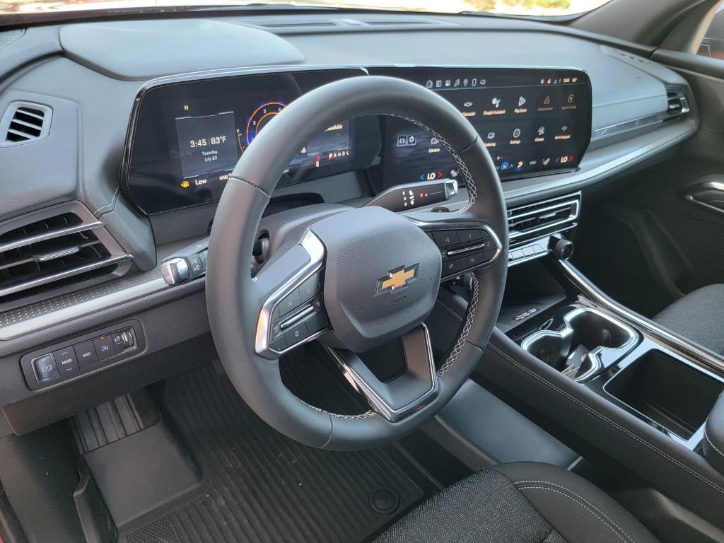 new 2025 Chevrolet Traverse car, priced at $45,055