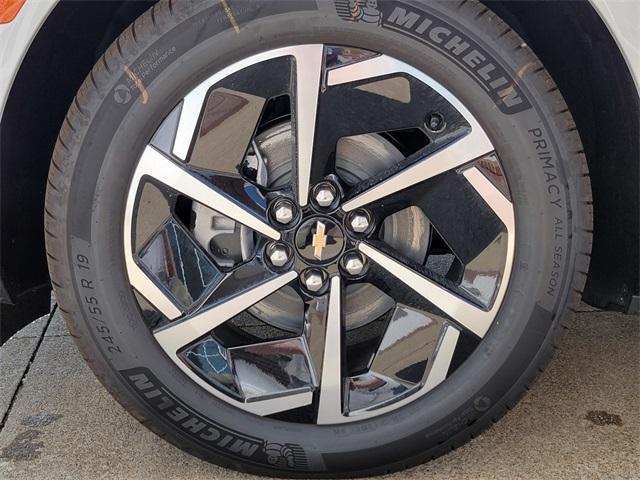 new 2025 Chevrolet Equinox EV car, priced at $45,615