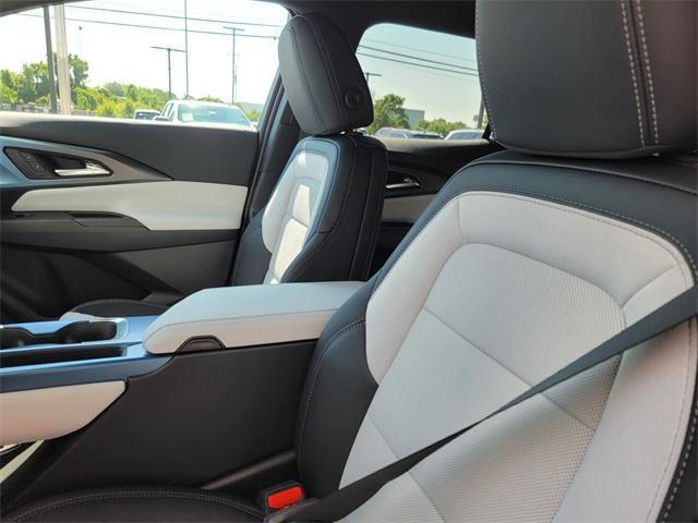 new 2025 Chevrolet Equinox EV car, priced at $45,615