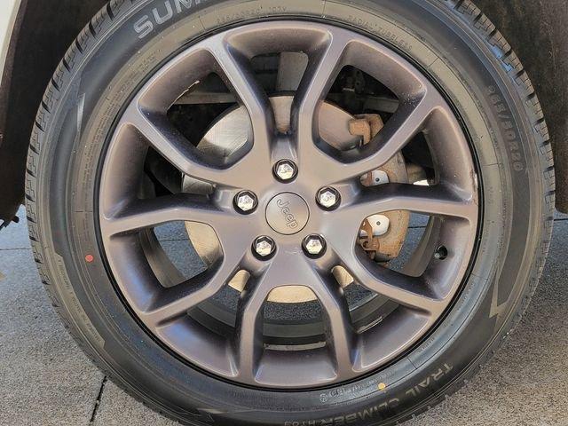 used 2020 Jeep Grand Cherokee car, priced at $23,962