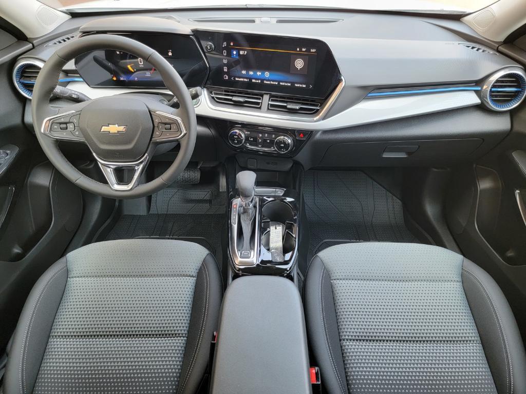 new 2025 Chevrolet Trax car, priced at $24,955