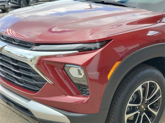 new 2025 Chevrolet TrailBlazer car, priced at $30,080