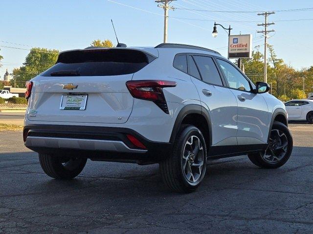 new 2025 Chevrolet Trax car, priced at $24,230