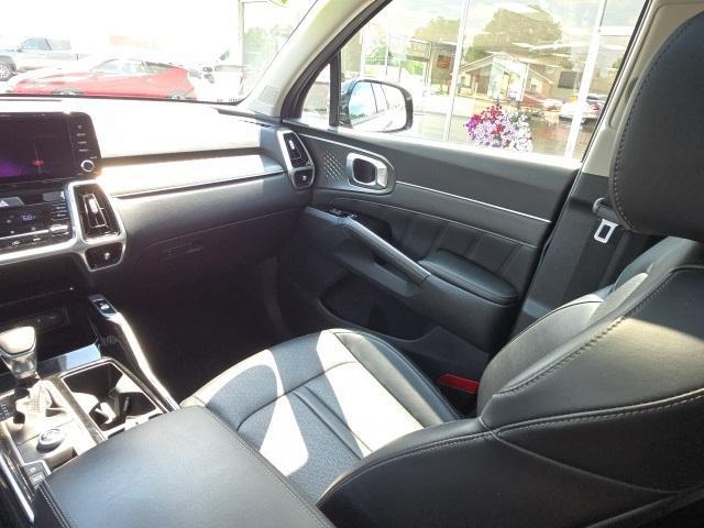used 2022 Kia Sorento car, priced at $28,692