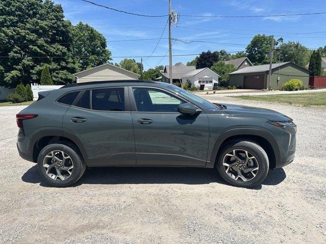 new 2025 Chevrolet Trax car, priced at $25,025