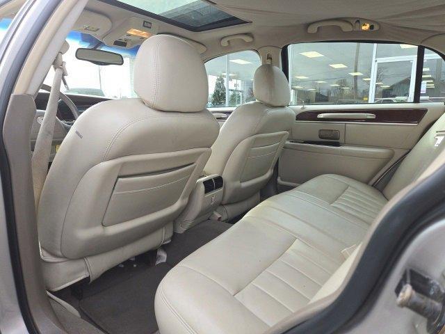 used 2003 Lincoln Town Car car, priced at $5,300