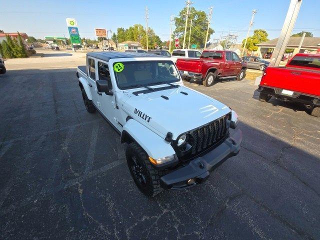 used 2023 Jeep Gladiator car, priced at $34,623