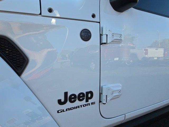 used 2023 Jeep Gladiator car, priced at $34,623